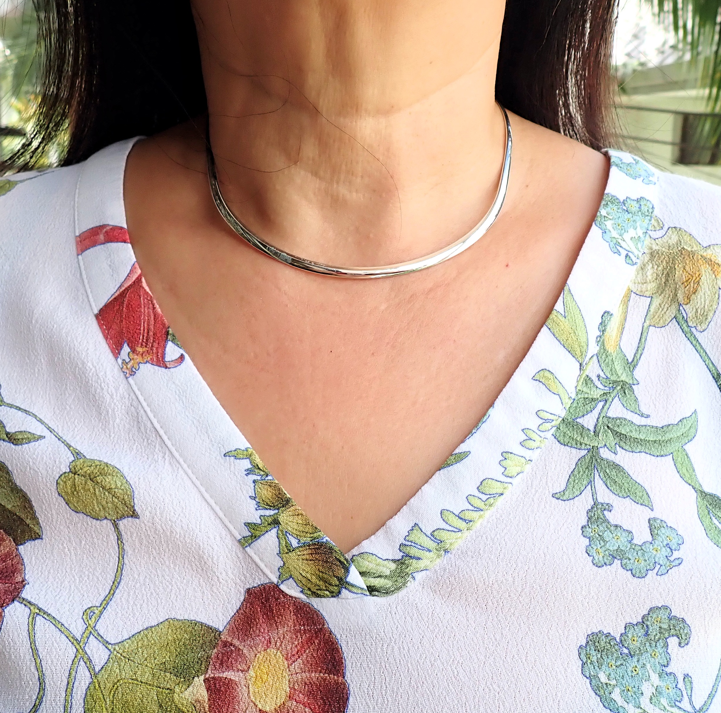 Plain silver clearance choker