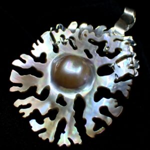 Pendant artisan South Sea mabe pearl sterling silver