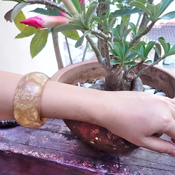 62WC_5 Wide convex bangle resin wild silk cocoons Cricula natural color handmade