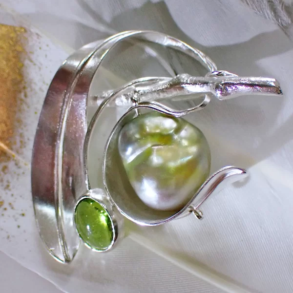Perlidot_12 Pendant pearl peridot olive branch leaves fruit sterling silver nature inspired handmade