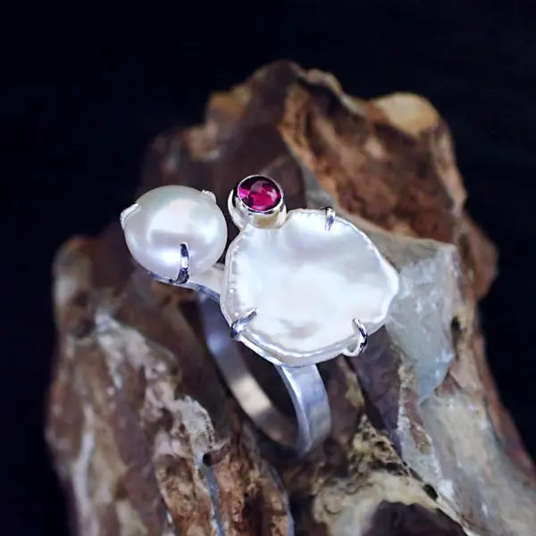 KeishiMax_3 Ring sterling silver freshwater pearls Rhodolite Garnet natural handmade