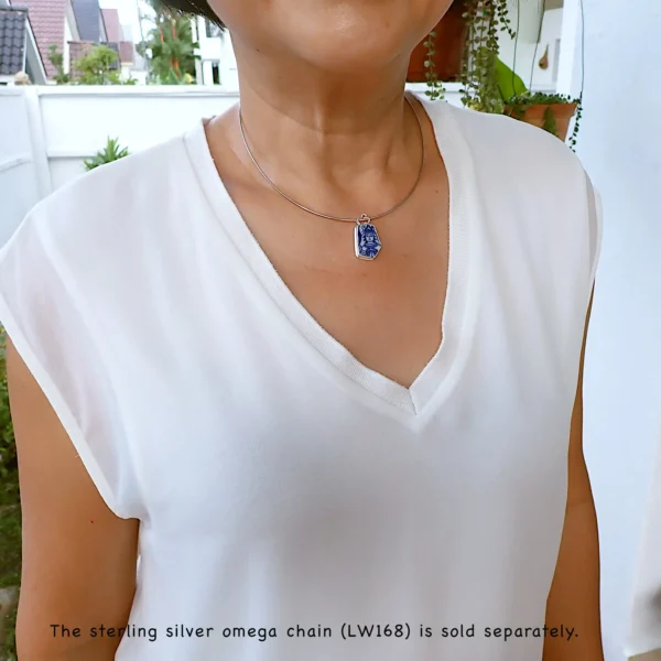 BleuBlanc4_e Pendant upcycled beach pottery blue white ceramic vintage looking sterling silver frame handmade