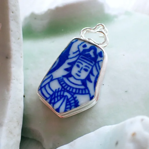 BleuBlanc4_g Pendant upcycled beach pottery blue white ceramic vintage looking sterling silver frame handmade
