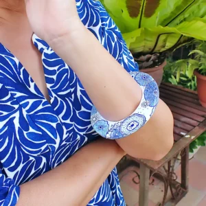 Art bangle nature inspired organic form double-sided continuous artwork handcrafted polymer clay contemporary wearable