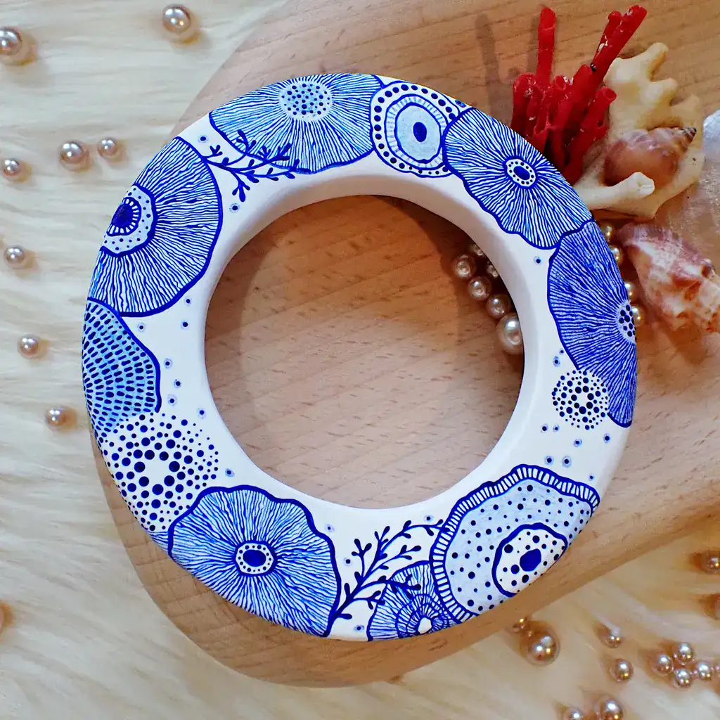 Art bangle nature inspired organic form double-sided continuous artwork handcrafted polymer clay contemporary wearable